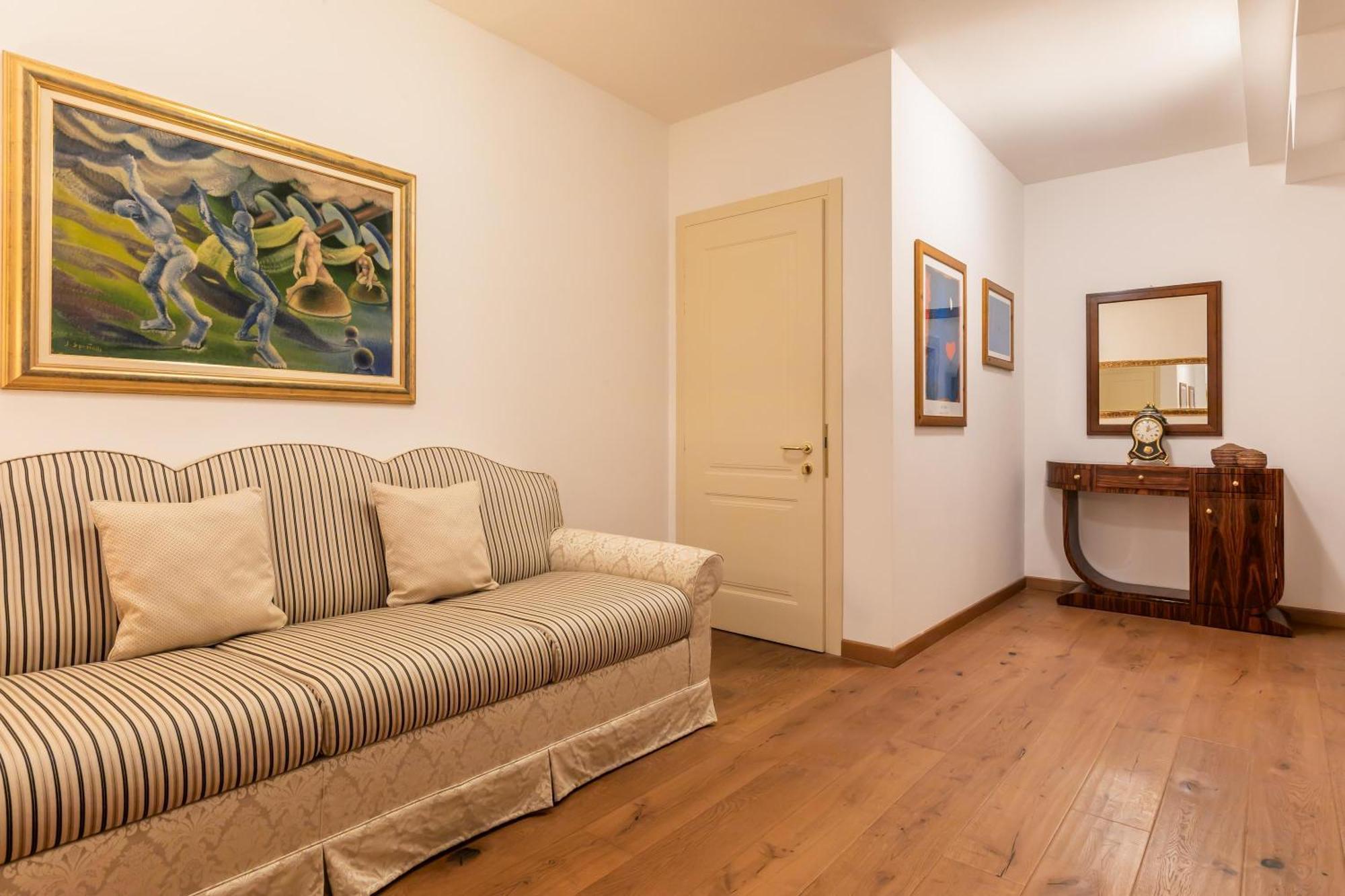 Junior Suite Lake View Annex